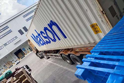 提供美國海外倉和尾程代理服務(wù)