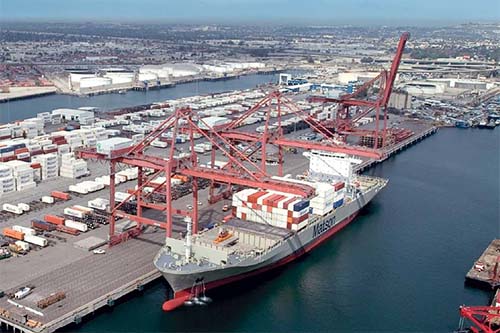 美森快船長灘港碼頭圖片