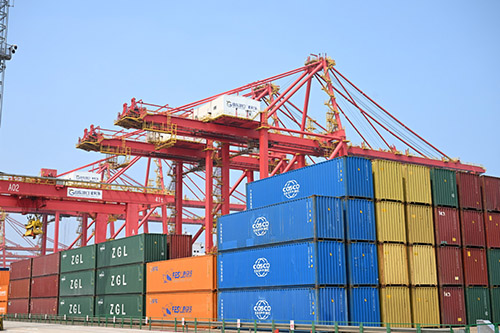 美國新關(guān)稅威脅